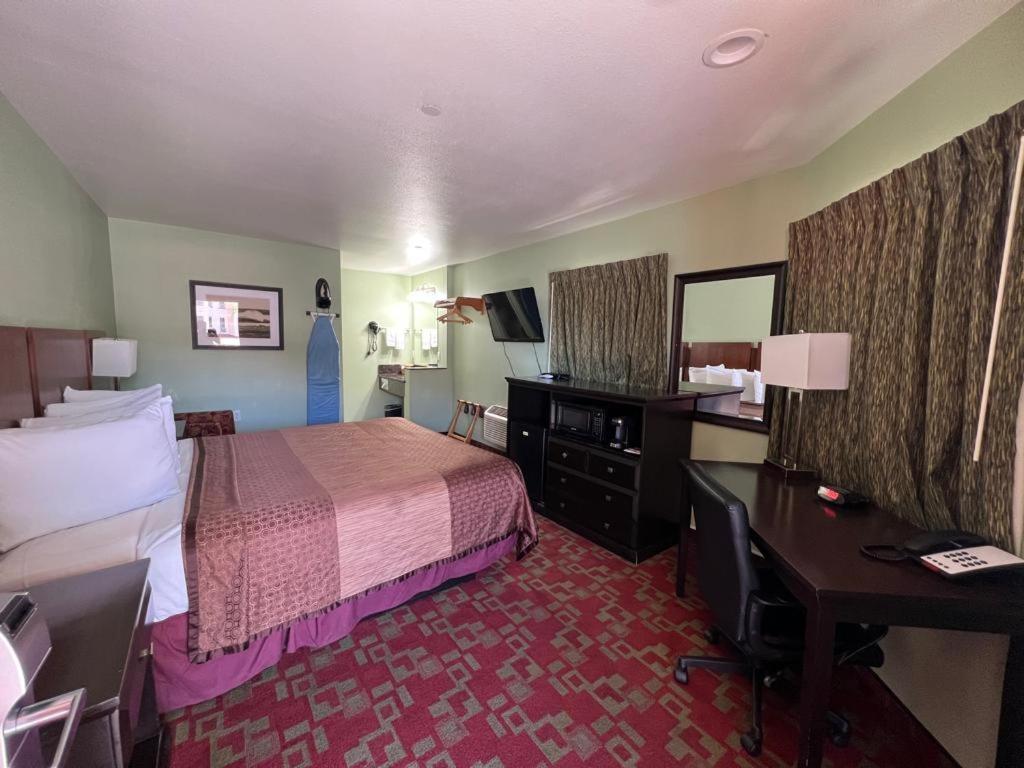 Rancho California 2*