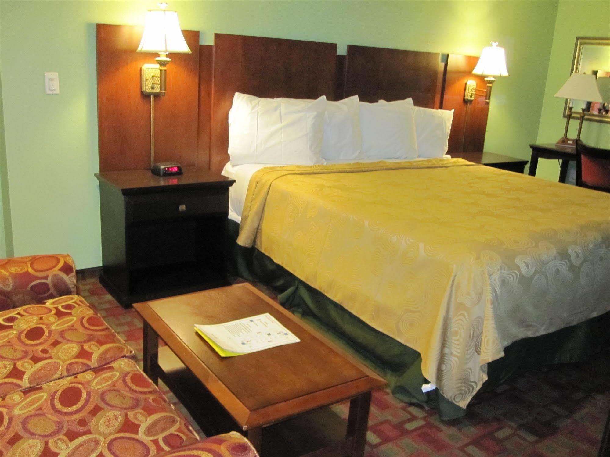 Hotel Rancho California