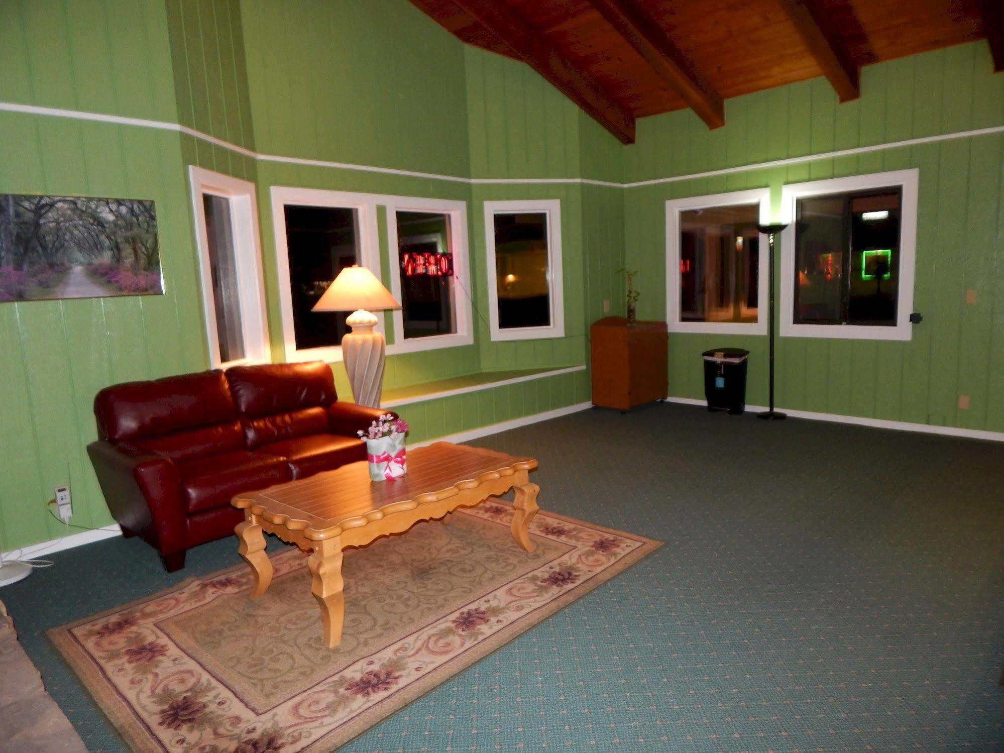 Rancho California 2*