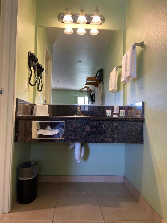 Hotel Rancho California